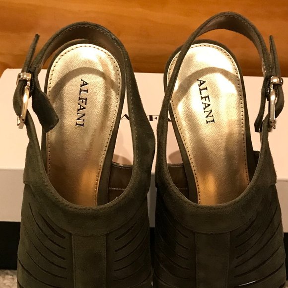 Alfani Primere Green Slingback Heeled Sandals - Picture 7 of 11